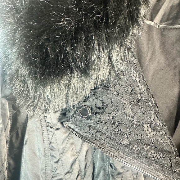 White House Black Market Black Quilted Bomber Jacket with Faux Fur Collar - Picture 9 of 14